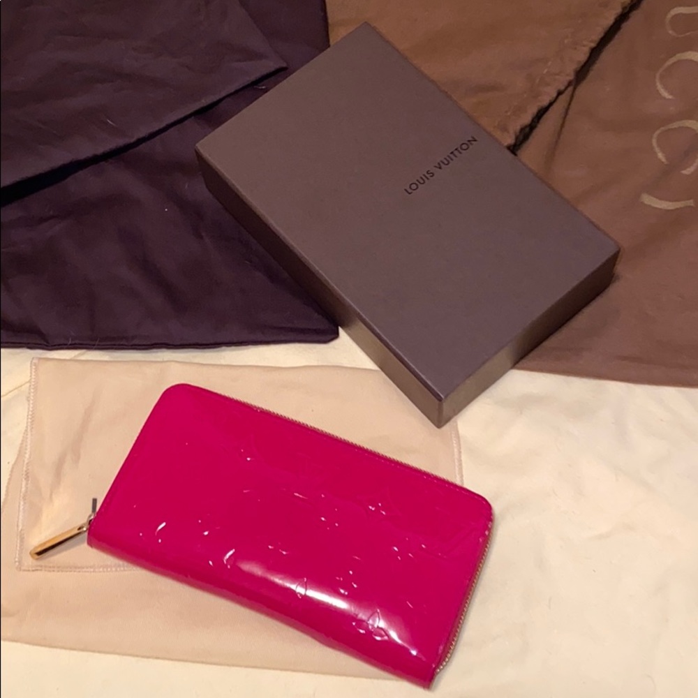 Louis Vuitton Vernis Wallet